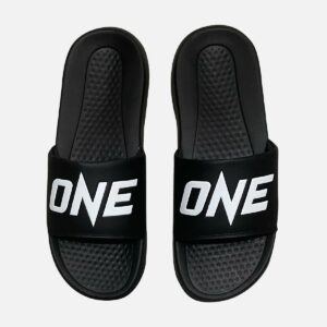 รองเท้าแตะ Slides (สีดำ)