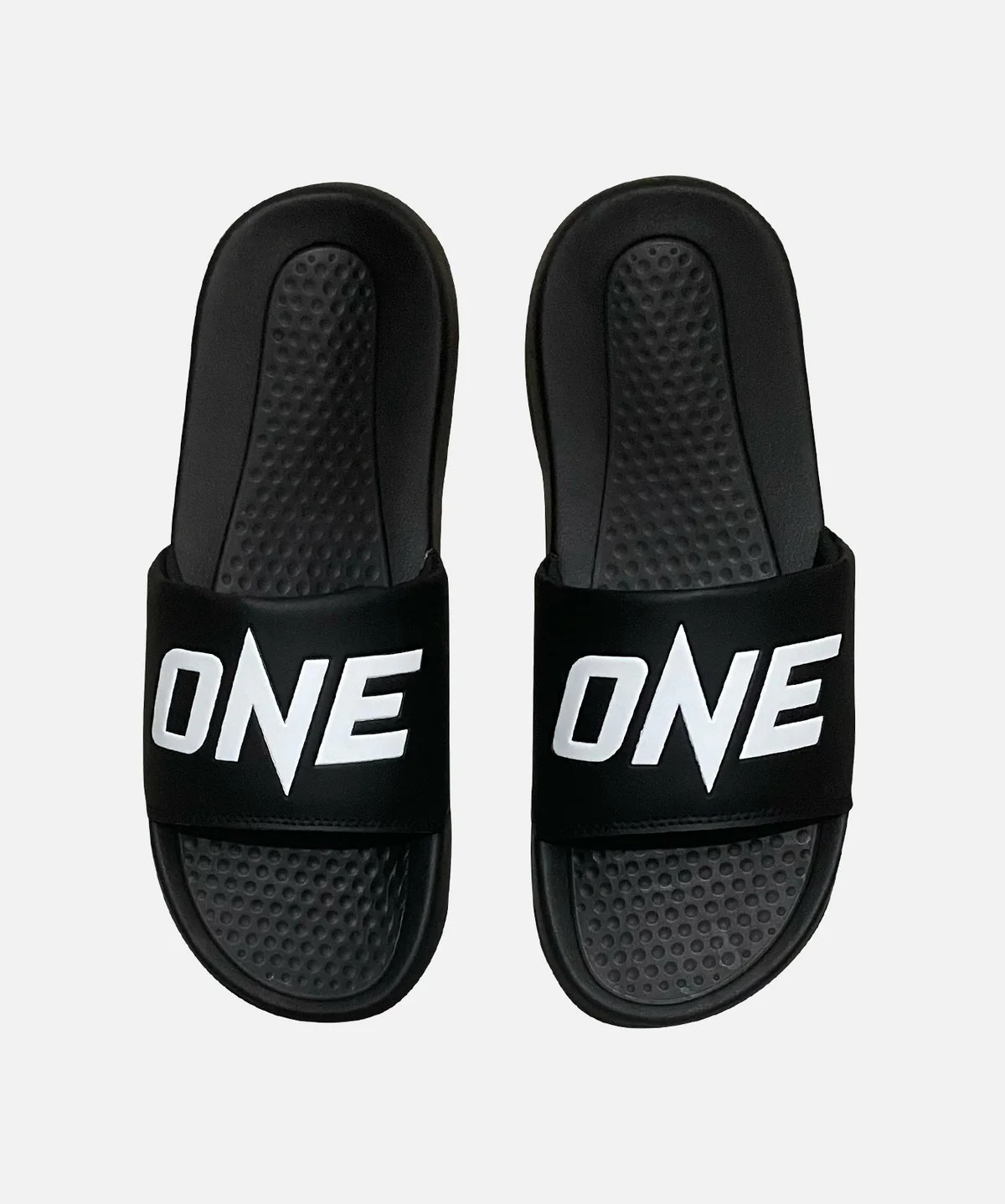 รองเท้าแตะ Slides (สีดำ)